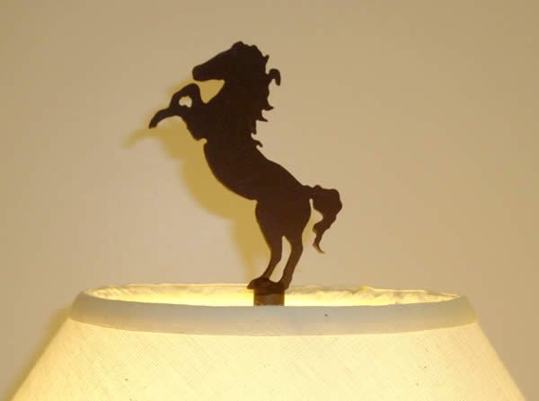 horse-reared-finial